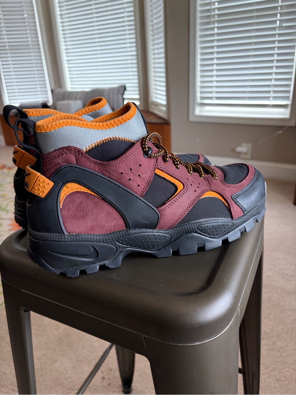 Nike Men’s ACG “Team Brown” Trail size 12 rare  in Burgundy and Orange